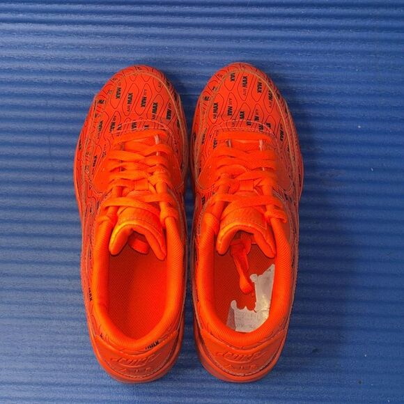 Size 6.5Y- GS Nike Air Max 90 SE Shoes Bright Crimson All Over Print Women’s 8 - Picture 5 of 8